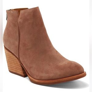 Kork-Ease Suede Chandra Bootie Chunky Heel Boot Dark Brown Sz 10 New w/o box